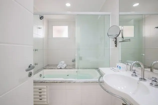 Superior Süit, Sıcak Su Küveti