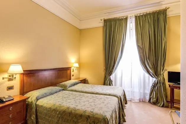 Tek Büyük veya İki Ayrı Yataklı Oda