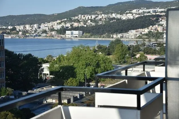 Superior Tek Büyük veya İki Ayrı Yataklı Oda, Deniz Manzaralı