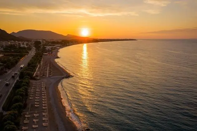 Superior Tek Büyük veya İki Ayrı Yataklı Oda, Deniz Manzaralı
