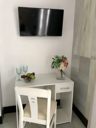 Basic Tek Büyük Yataklı Oda