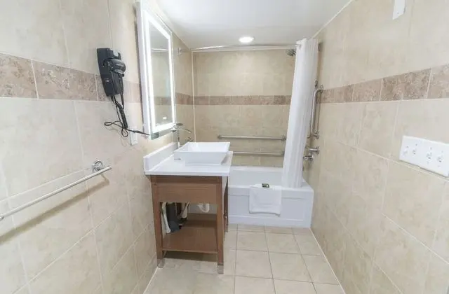 Basic Tek Kişilik Oda, 1 En Büyük (King) Boy Yatak, Engellilere Uygun