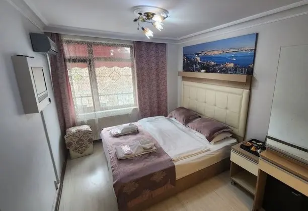 Standard Tek Büyük Yataklı Oda