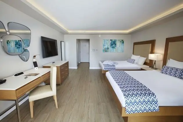 Premium Tek Büyük Yataklı Oda