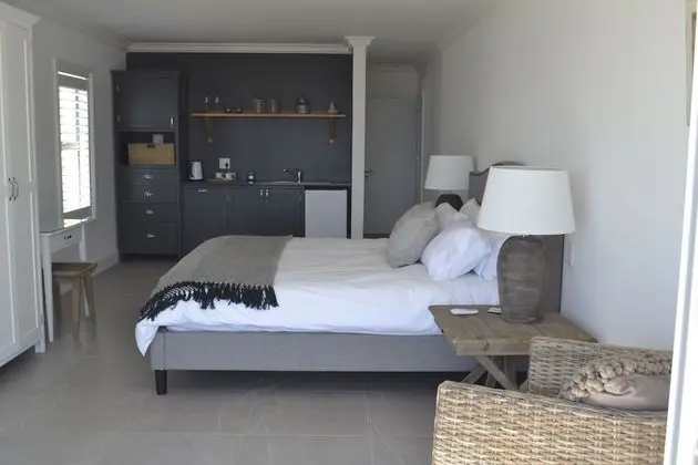 Deluxe Tek Büyük Yataklı Oda, 1 Yatak Odası, Deniz Manzaralı, Denize Bakan (Coral)