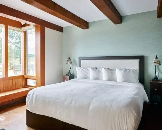 Apart Daire (Great Location in Waterfront Building)