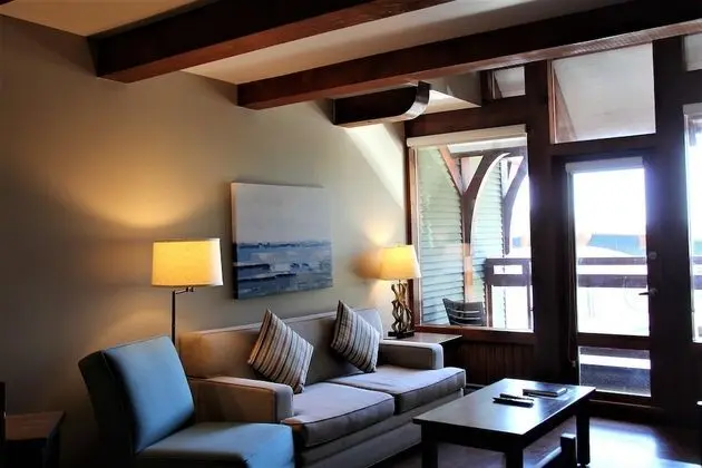 Apart Daire (Great Location in Waterfront Building)