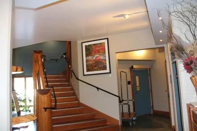 Apart Daire (Great Location in Waterfront Building)
