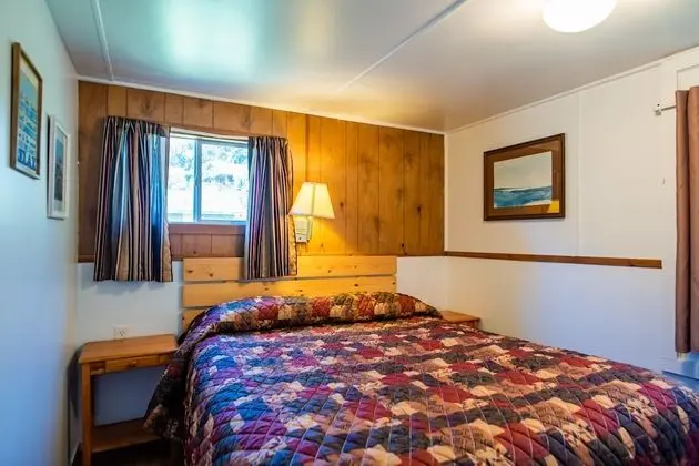 Basic Kulübe, 1 Büyük (Queen) Boy Yatak, Deniz Manzaralı