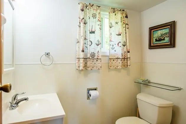 Basic Kulübe, 1 Büyük (Queen) Boy Yatak, Deniz Manzaralı