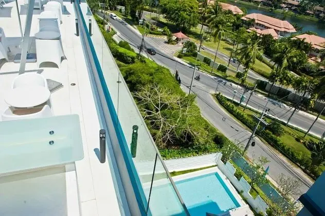 One Bedroom Apartment