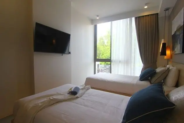 One Bedroom Apartment