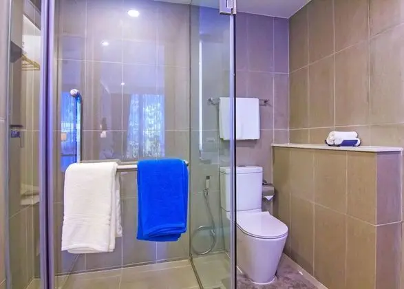 One Bedroom Apartment