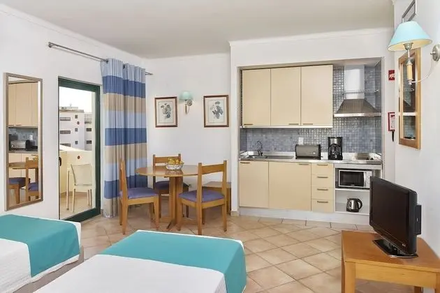 Superior Stüdyo, Balkon