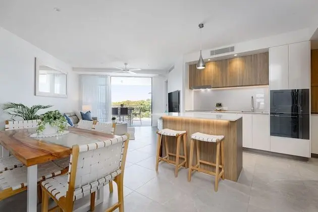 Deluxe Apart Daire, 2 Yatak Odası, Havuz Manzaralı, Plaj Kenarı