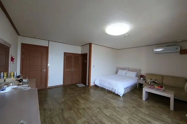 Deluxe Tek Büyük Yataklı Oda (17PY, extra person fee over 4 people)