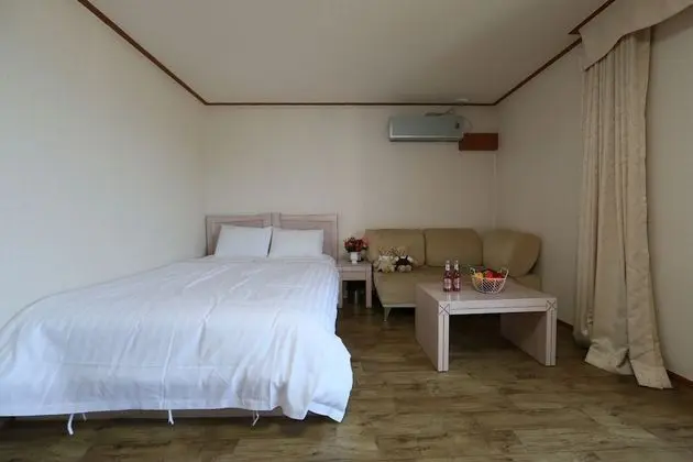 Deluxe Tek Büyük Yataklı Oda (17PY, extra person fee over 4 people)