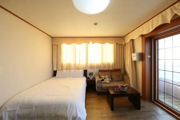 Standard Tek Büyük Yataklı Oda (15PY, extra person fee over 3 people)