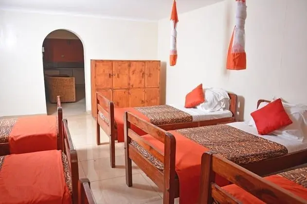 Ortak Ranzalı Oda (Female 6pax)