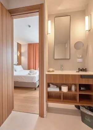 Deluxe Tek Büyük Yataklı Oda (free access SPA)