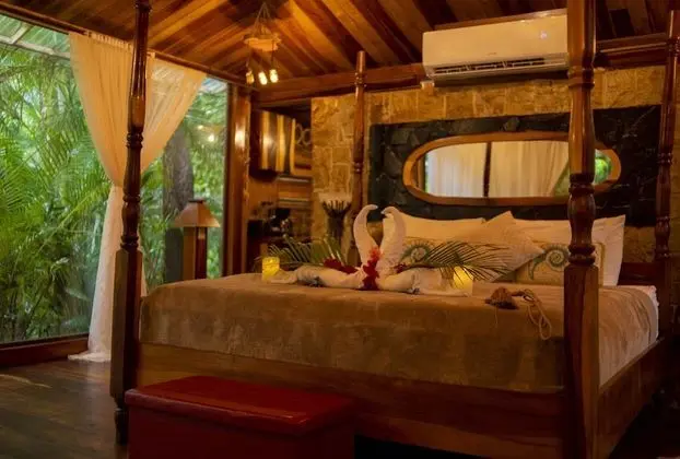 Ocean Bungalow