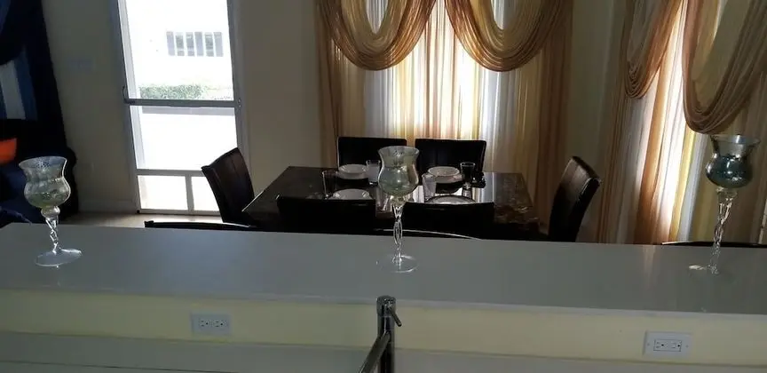 Family Villa, 3 Yatak Odası, Mutfak, Bahçe Manzaralı
