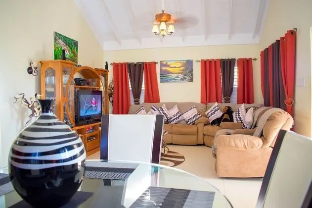 Luxury Villa, 3 Yatak Odası, 2 Banyolu