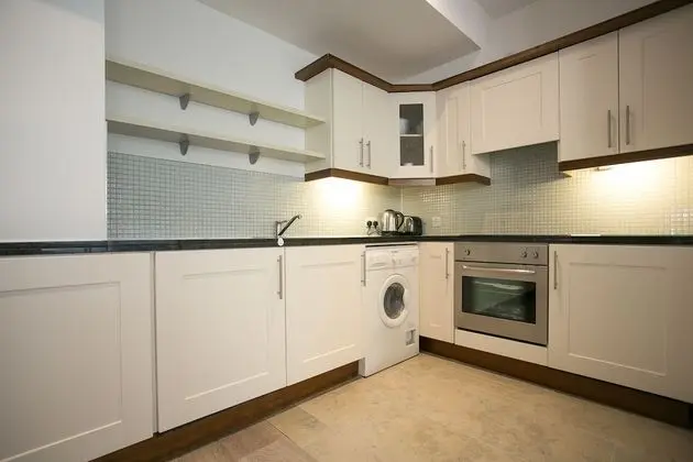 Superior Apart Daire, 2 Yatak Odası, Mutfak, Şehir Manzaralı