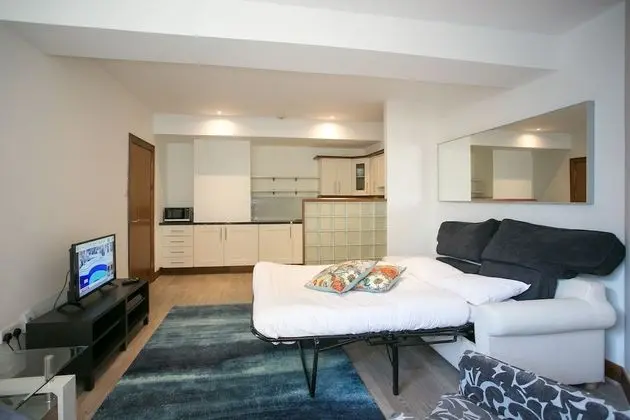 Superior Apart Daire, 2 Yatak Odası, Mutfak, Şehir Manzaralı