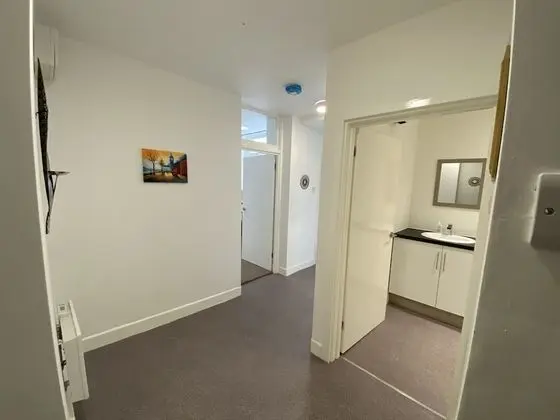 Apart Daire, Özel Banyo (Rear Ground)