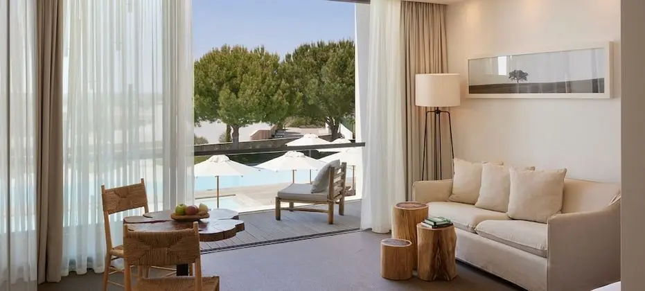 Tek Büyük Yataklı Oda, Balkon (Garden & Pool View)