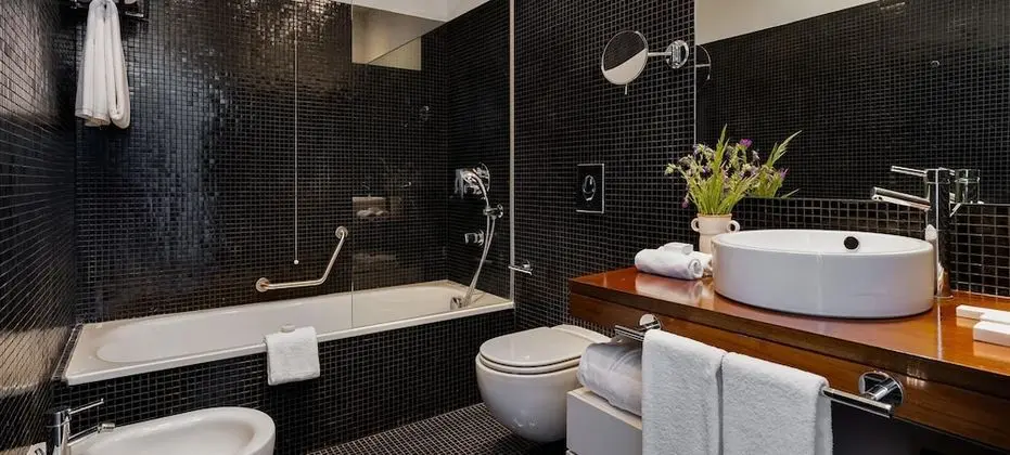 Tek Büyük Yataklı Oda, Balkon (Garden & Pool View)