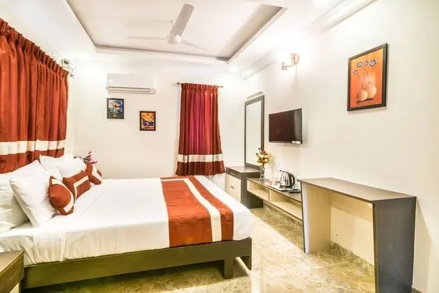 Deluxe Tek Büyük Yataklı Oda, 1 Çift Kişilik Yatak, Sigara İçilmez, Şehir Manzaralı