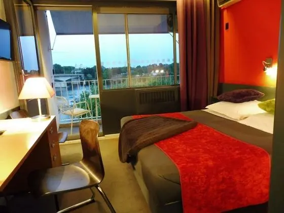 Standard İki Ayrı Yataklı Oda, Nehir Manzaralı