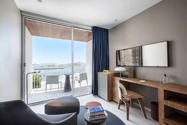 Deluxe Tek Büyük Yataklı Oda, Deniz Manzaralı