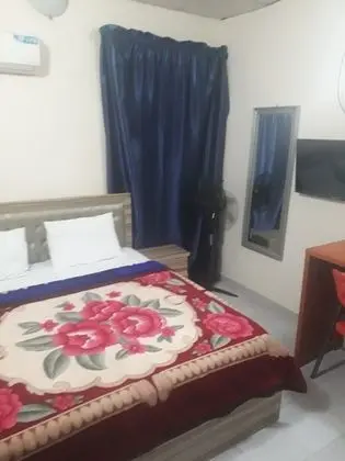 Tek Büyük Yataklı Oda