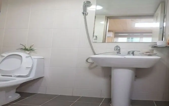 Oda (Room 203 (pyeonbaek bedroom cooking X)