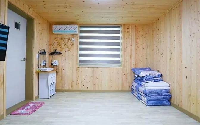 Oda (Room 205 (Cypress ondol room/no cooki)