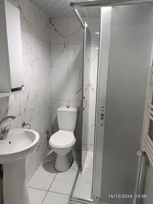 ODA İÇERİSİNDE BANYOLAR