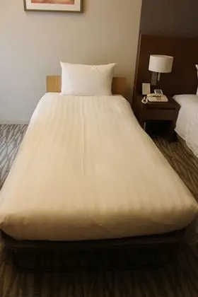 Üç Kişilik Oda