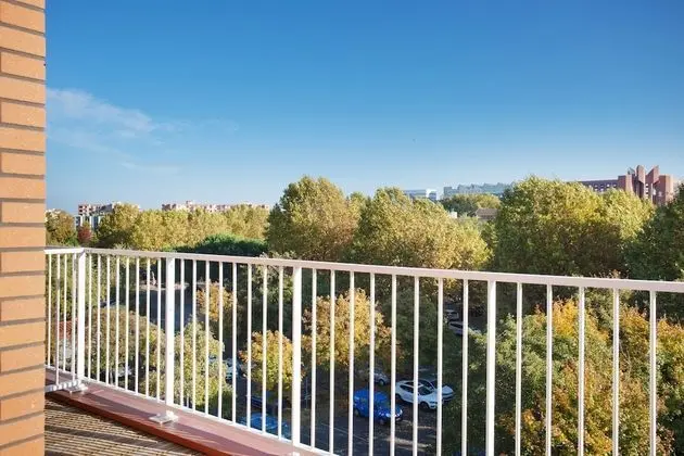 Stüdyo, Balkon