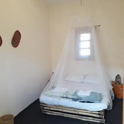Traditional Tek Büyük Yataklı Oda