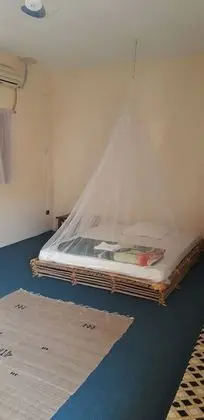 Traditional Üç Kişilik Oda