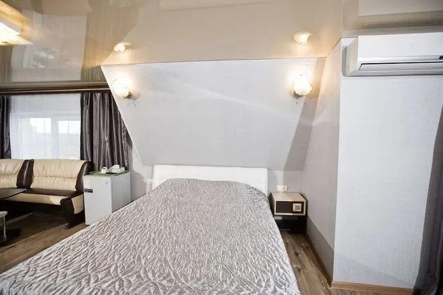 Deluxe Tek Büyük Yataklı Oda