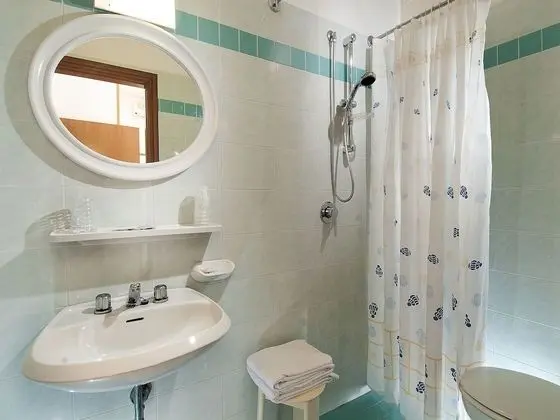 Standard Tek Büyük veya İki Ayrı Yataklı Oda, Ek Bina