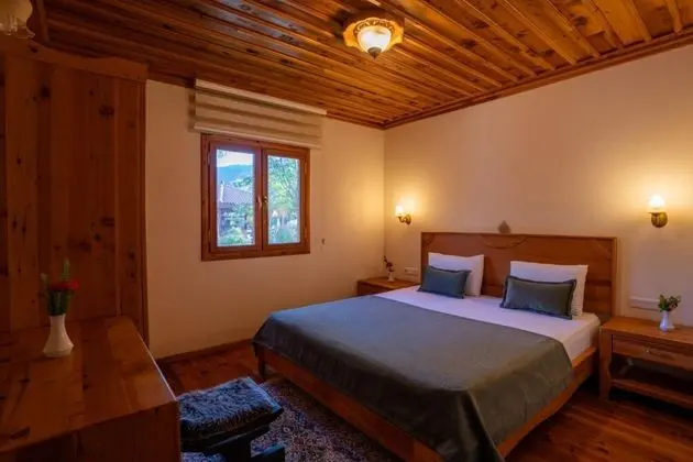 Villa,Bahçe Manzaralı