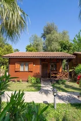 Bungalow 1+1 Oda,Bahçe Manzaralı,Bahçe Katı