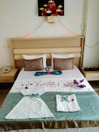 Standard Tek Büyük Yataklı Oda, 1 Çift Kişilik Yatak, Plaj Manzaralı, Denize Bakan
