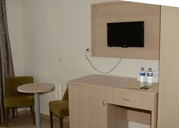 Standard Tek Büyük Yataklı Oda, 1 Çift Kişilik Yatak, Plaj Manzaralı, Denize Bakan