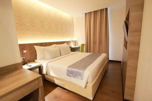 Superior Oda, 1 Büyük (Queen) Boy Yatak